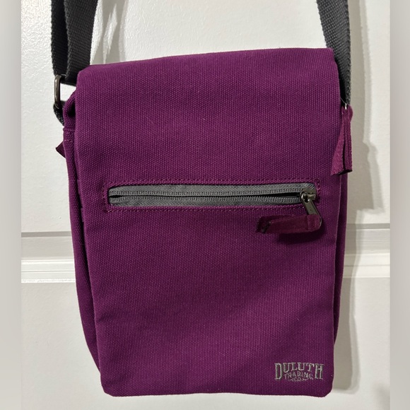 Duluth Trading Co Handbags - Duluth Trading Co Purple Crossbody Bag